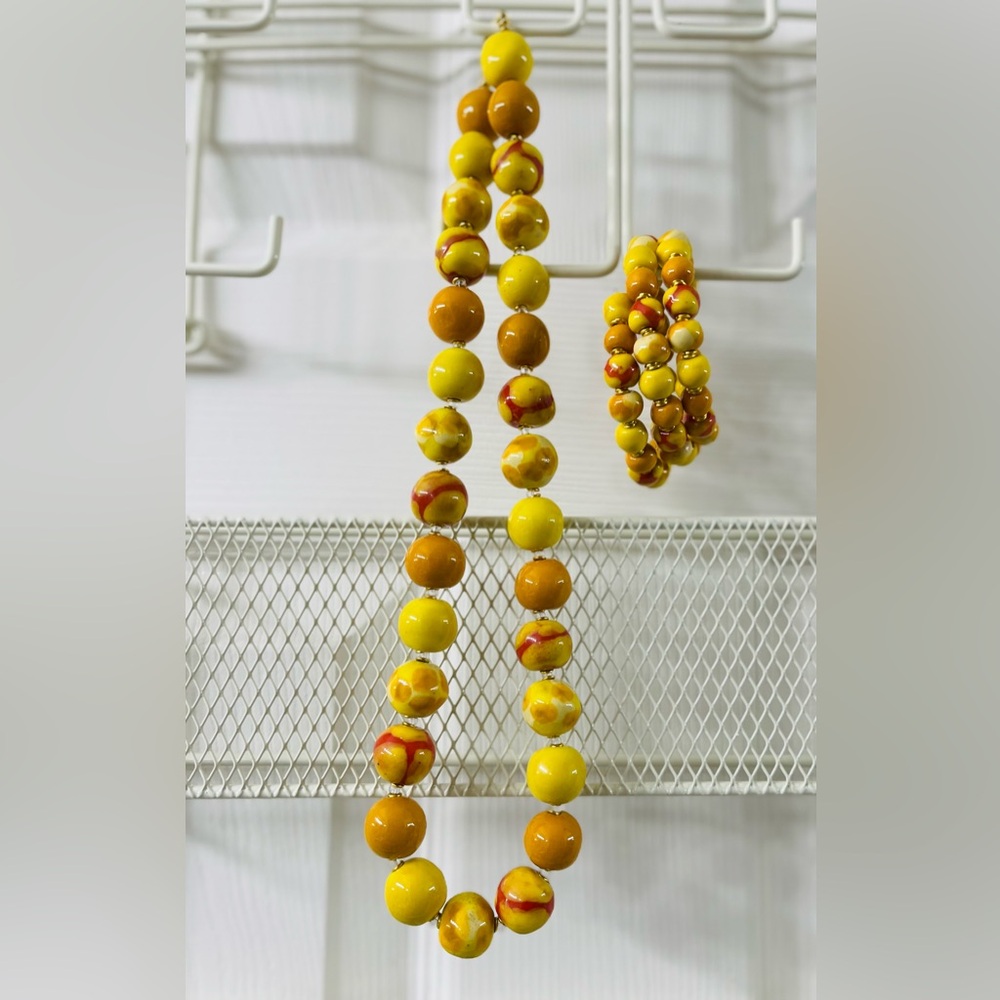 Yellow and Orange Beaded Necklace and Bracelet Set